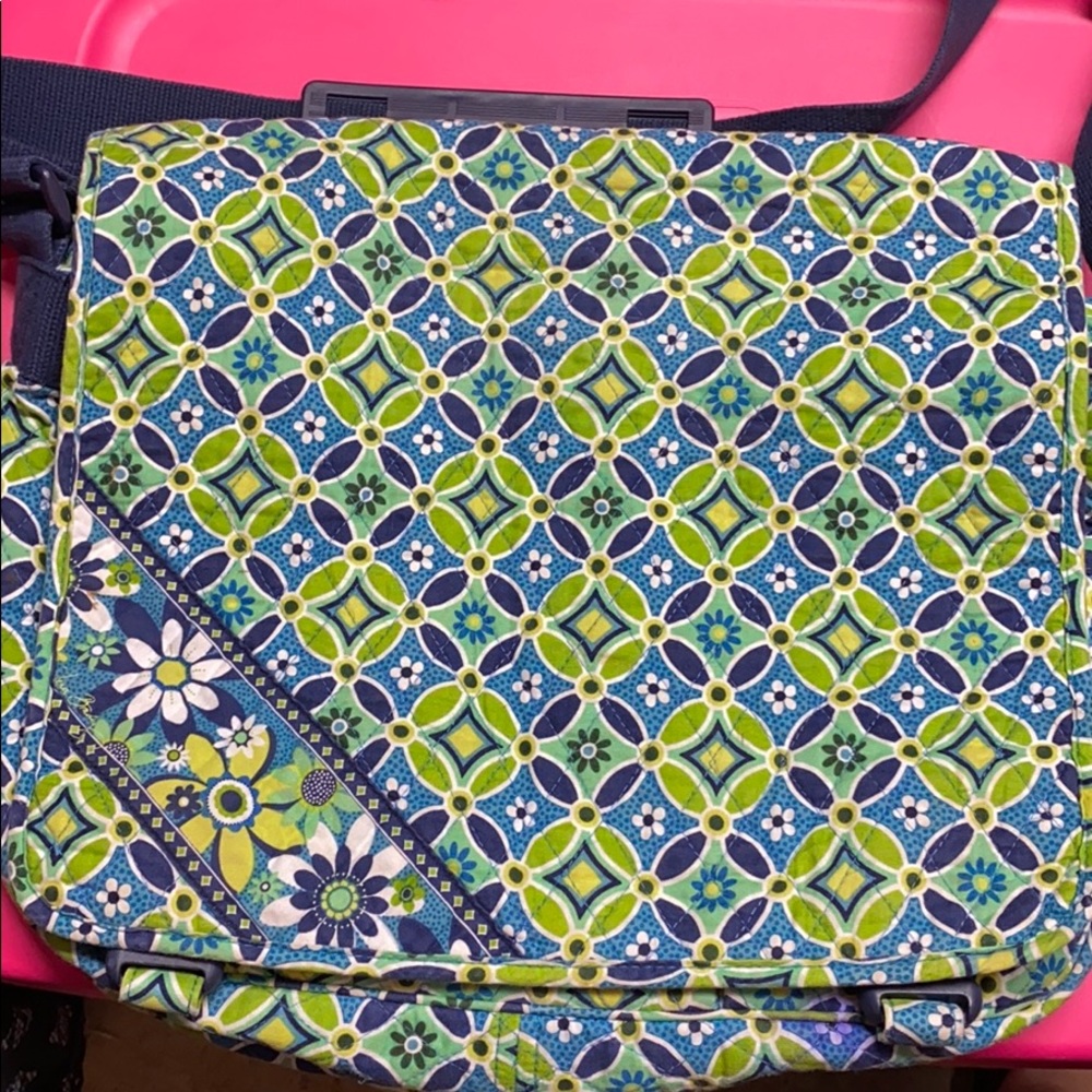 Vera Bradley messenger bag